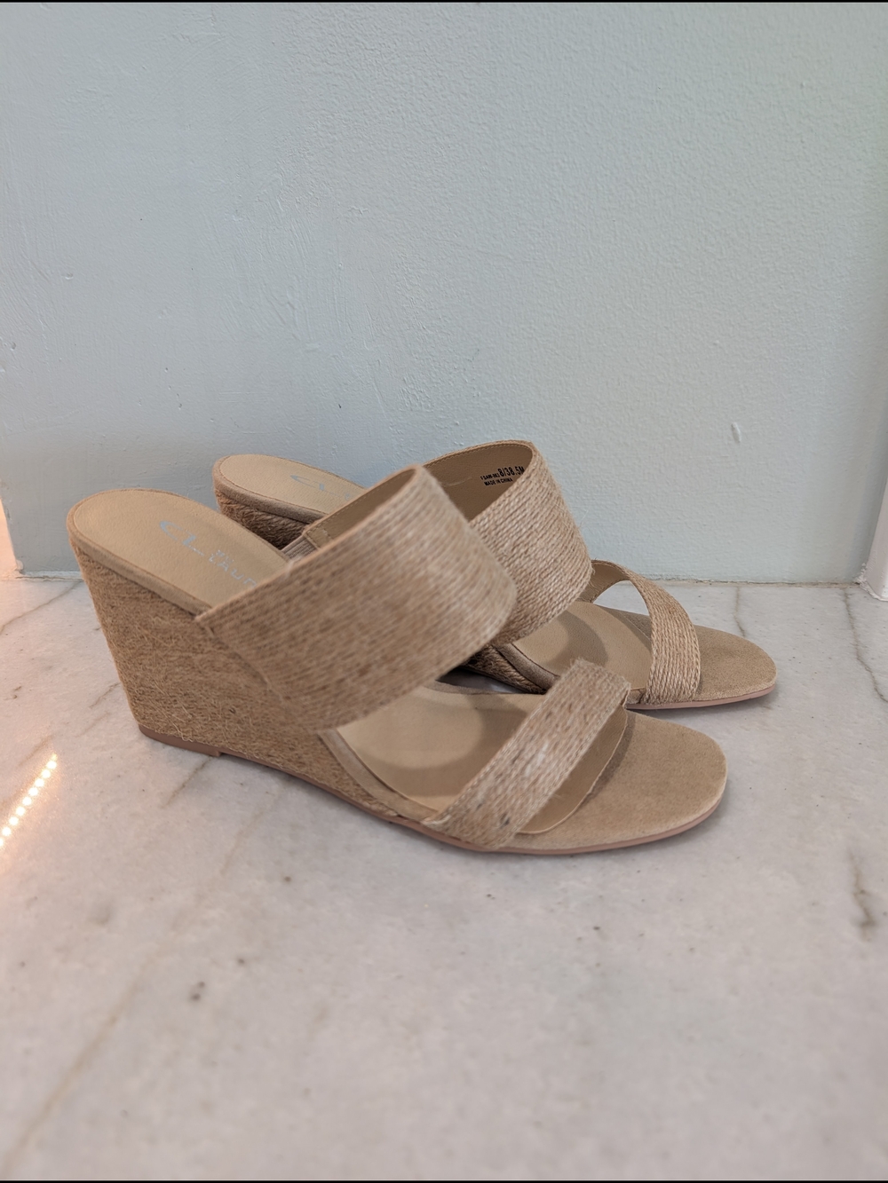 CL By Laundry Tan Natural Raffia Two Strap 3.5" Wedge Sandals Women's Size 8